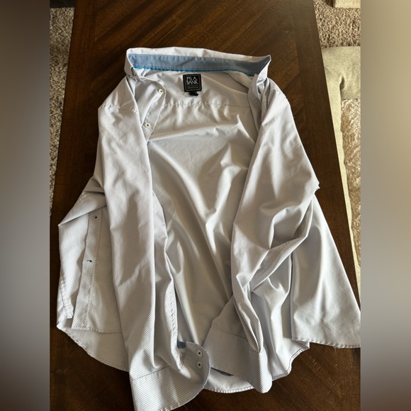 Jos A Bank Dress Shirt - Picture 1 of 1